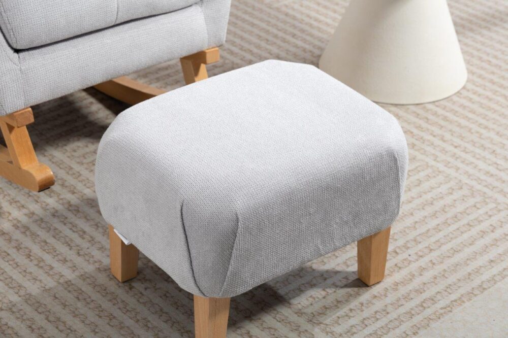 הדום בצבע אפור בהיר לכורסת הנקה מדגם ורונה